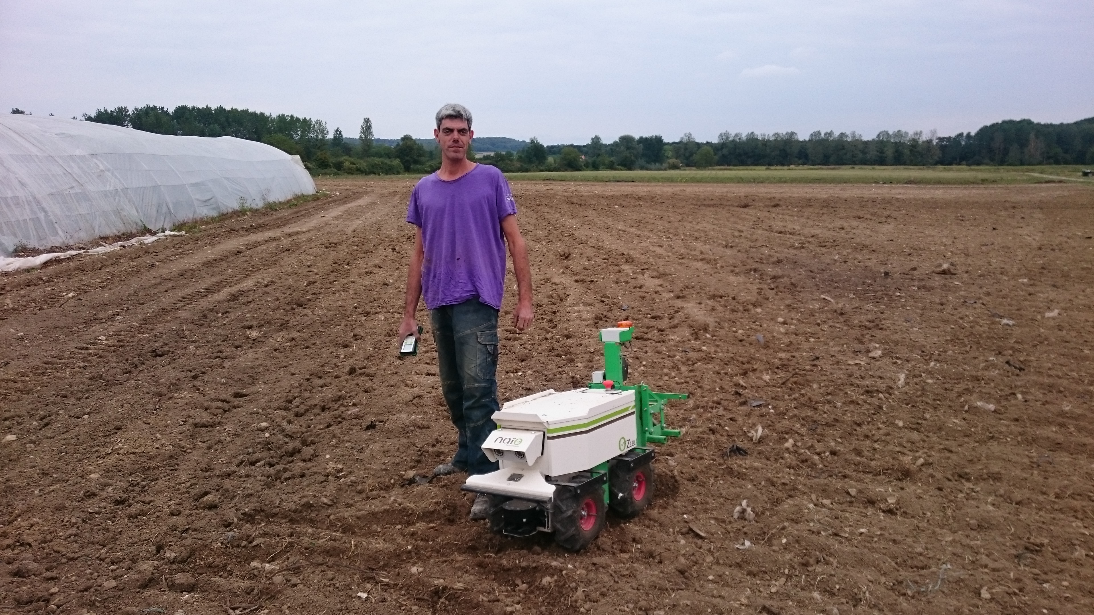 Agricultural robot Oz at French vegetable farm